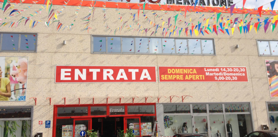 Insegne scatolate filo neon